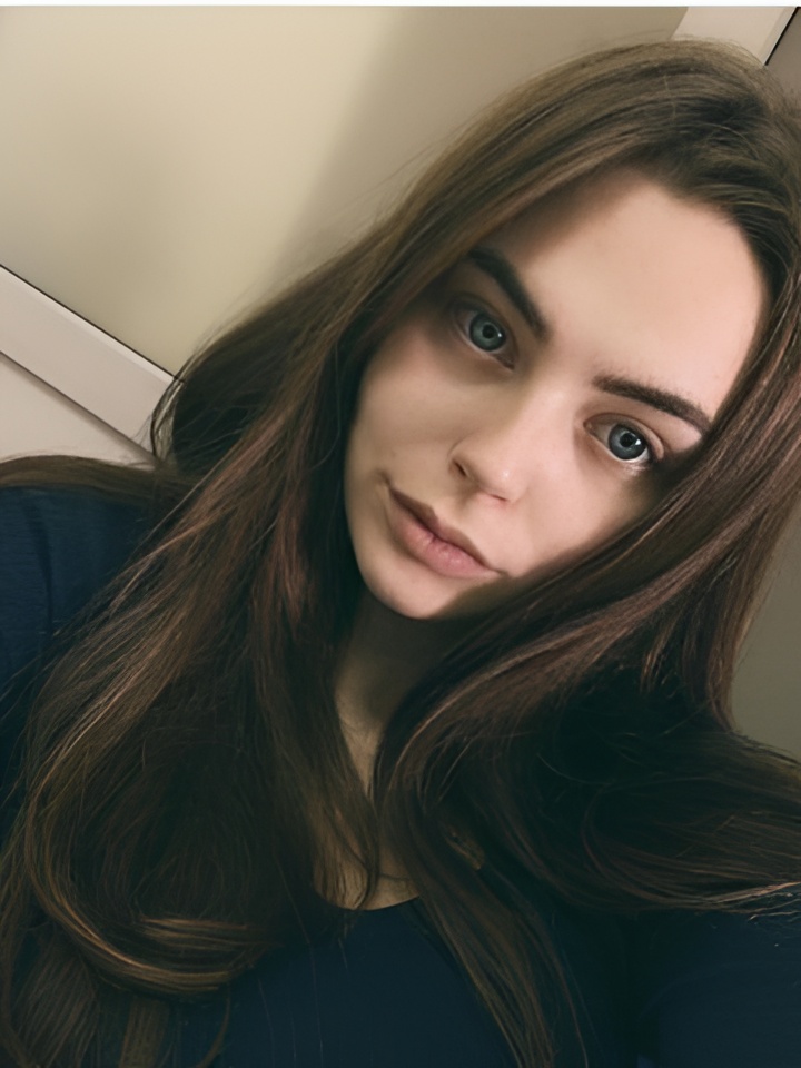 Анюта привлекальеная девушка из Полярные зори цена от 2500 руб