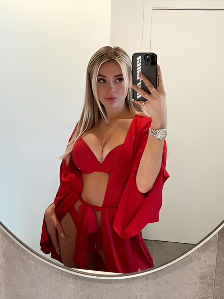 Фариза привлекальеная девушка из Полярные зори цена от 4000 руб