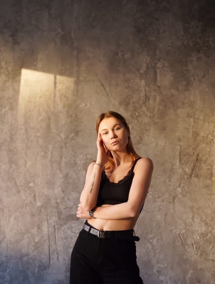 Ульяна привлекальеная девушка из Полярные зори цена от 8000 руб