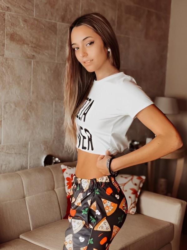 Катюша привлекательная девушка из Полярные зори цена от 10000 руб