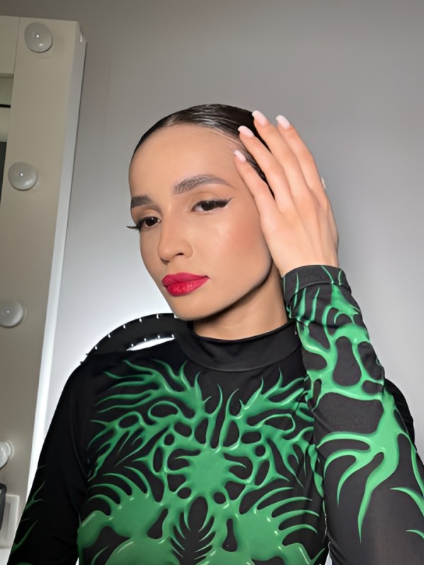 Снежанна привлекательная девушка из Полярные зори цена от 2500 руб