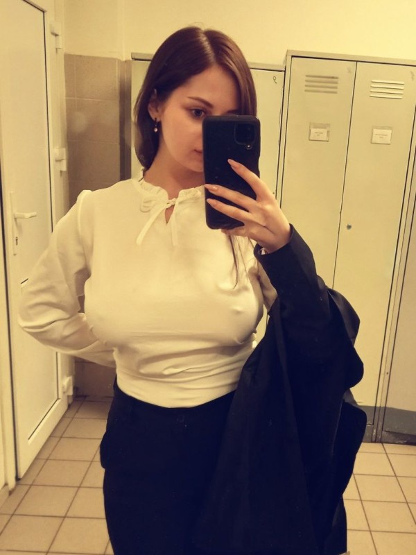 Снежана привлекательная девушка из Полярные зори цена от 3000 руб